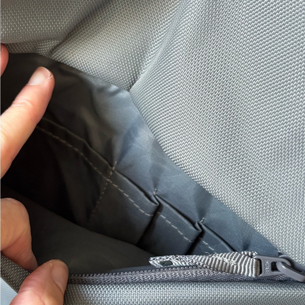 Incase Charcoal Computer Backpack - image 2